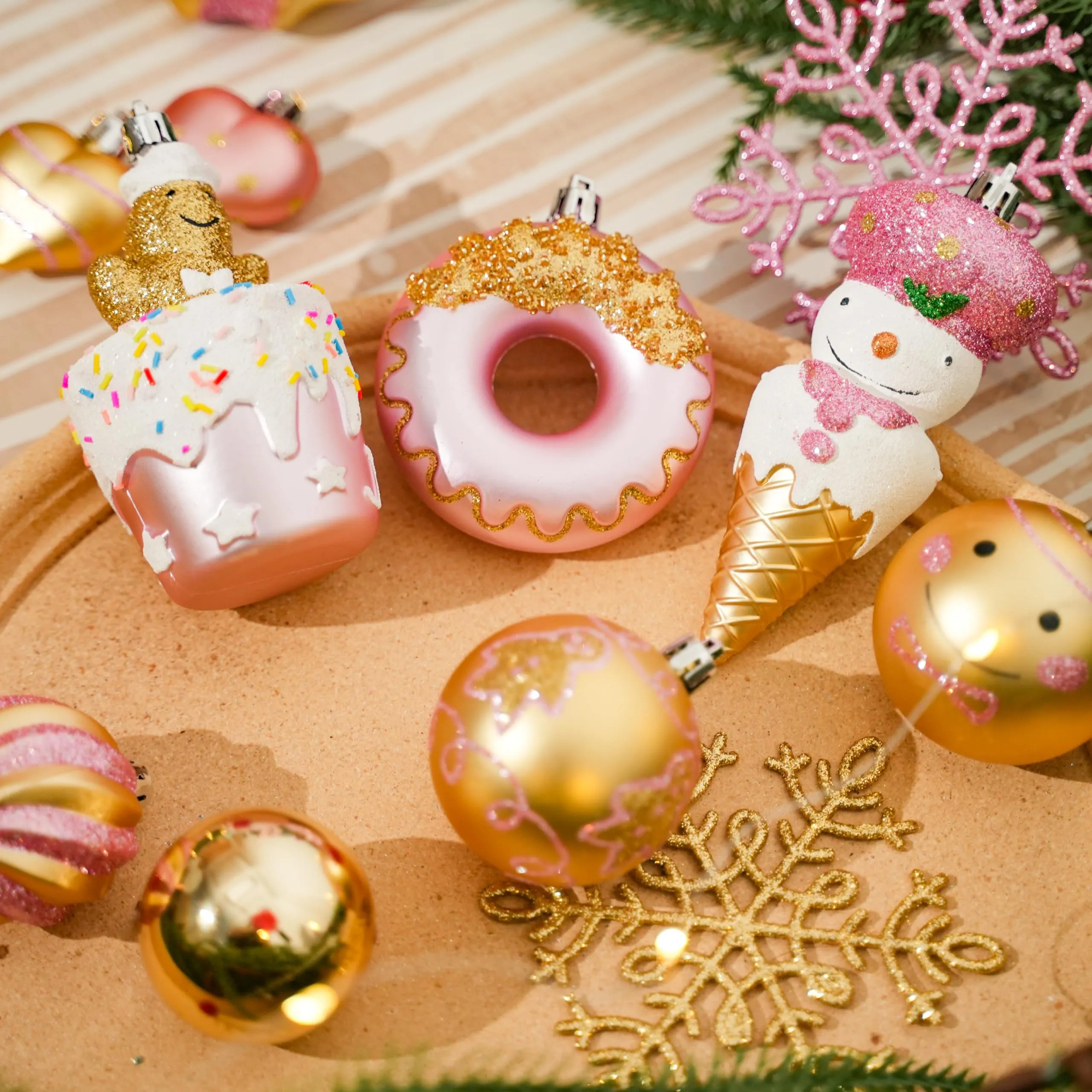 86pcs Gold & Pink Christmas Tree Balls Ornaments