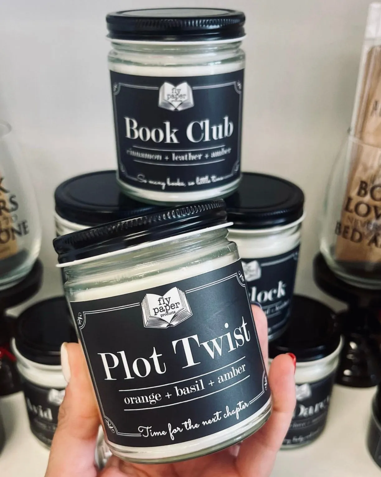 Book Club 9oz Cinnamon   Leather   Amber Soy Candle