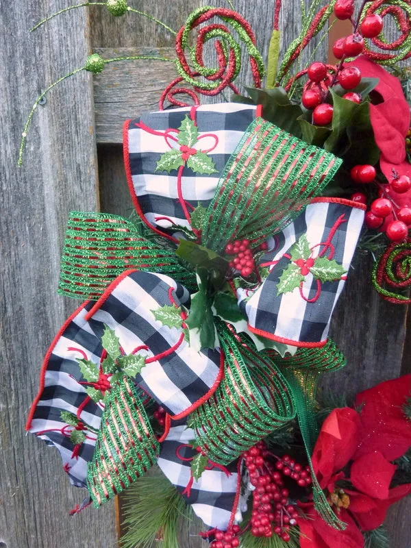 Christmas wreath, Christmas Decorations, Wreaths for the front door, fireplace wreath