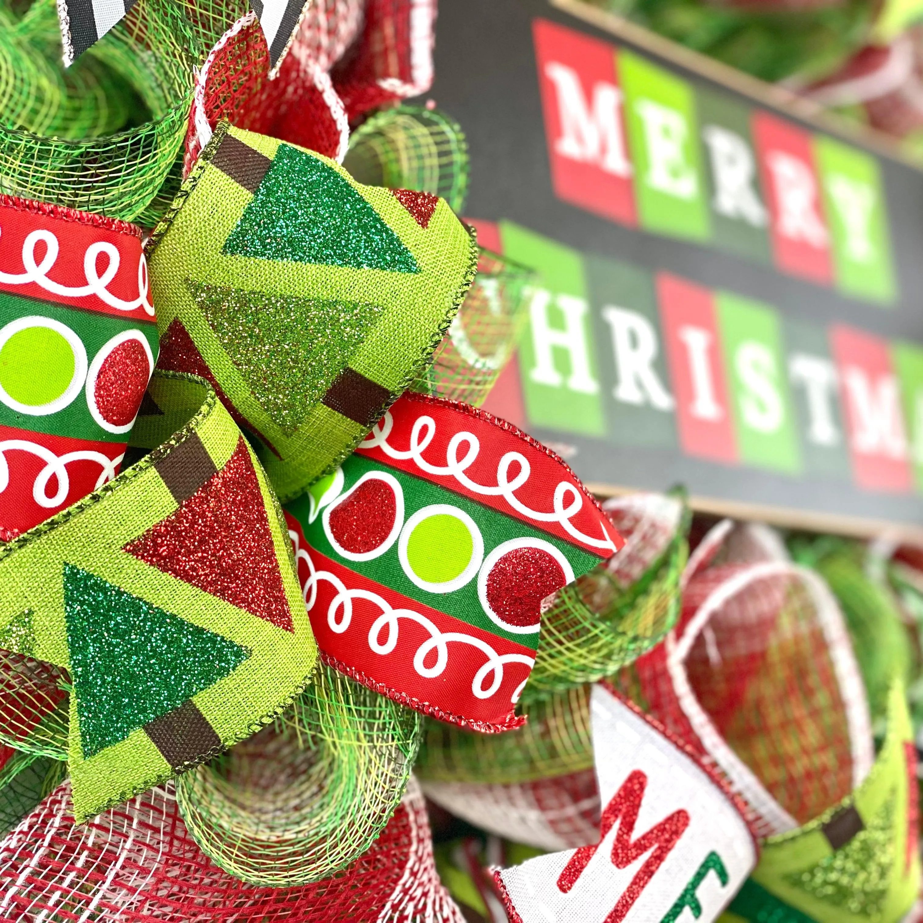 Merry Christmas Wreath - Bright Holiday Decoration Front Door Wreaths - Red Green White Sparkle