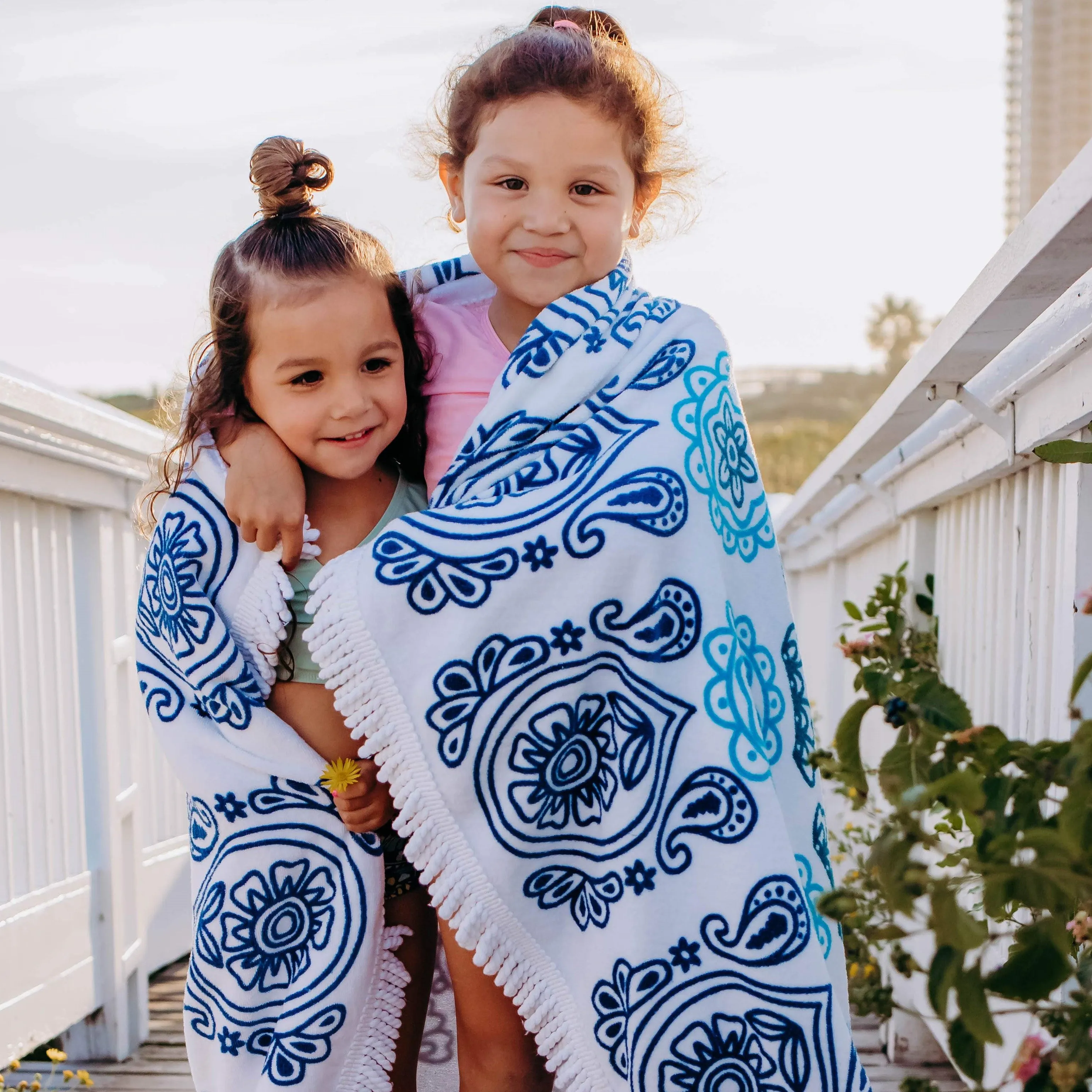 SwimZip Round Towel