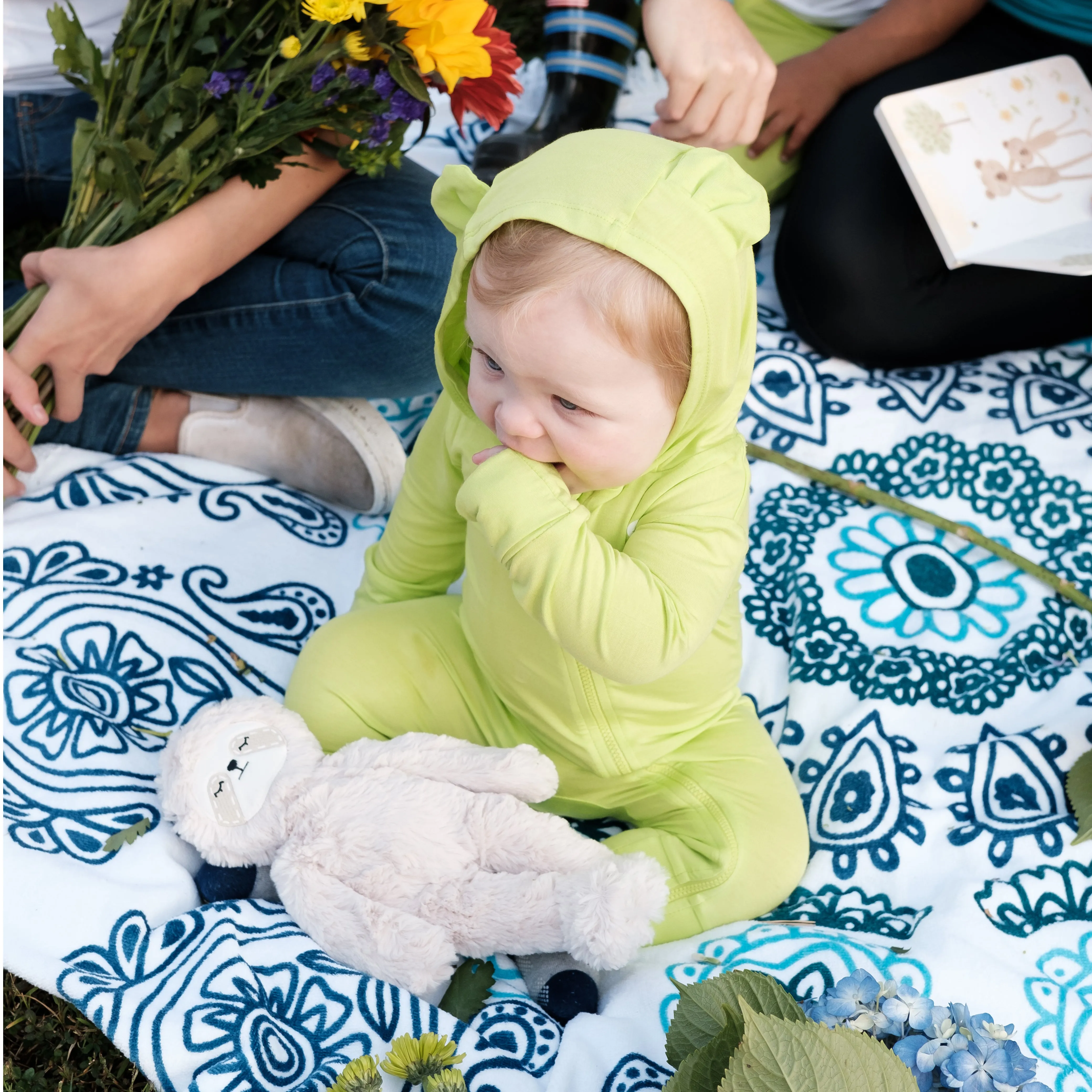 SwimZip Round Towel
