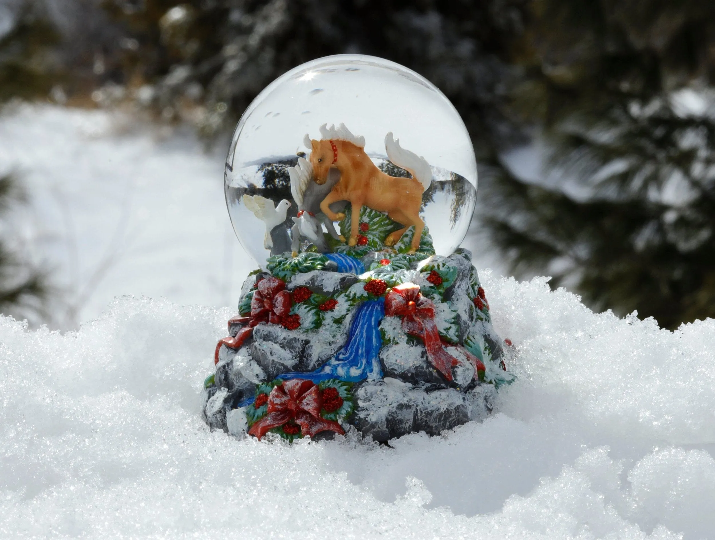 Winter Woodland | Musical Snow Globe